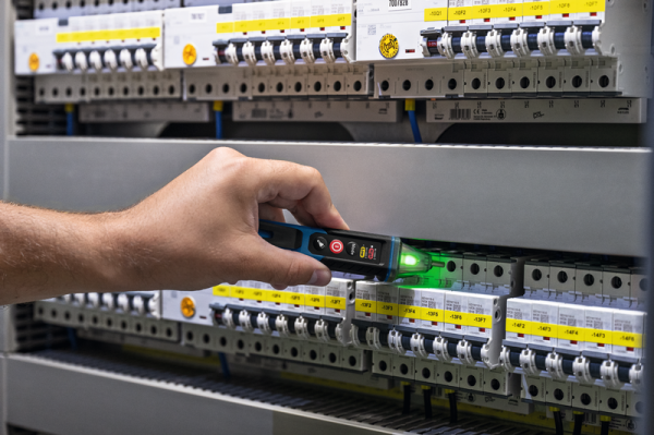 Bosch GVD 1000-17 Temassız Voltaj Test Cihazı